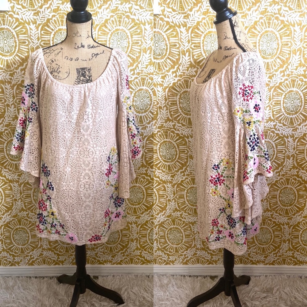 Judith March Boho Floral Embroidered Crochet Lace Bell Sleeve Mini Dress size L